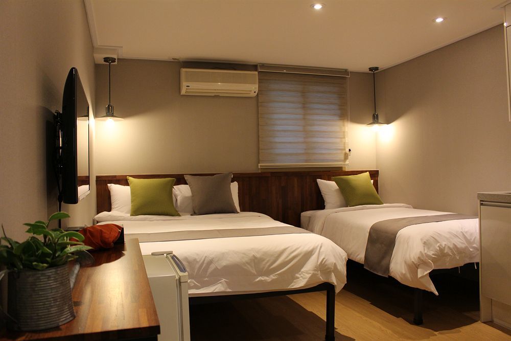 Hostel Cleo Seoul Hongdae Buitenkant foto